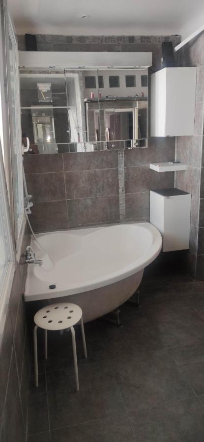 Logement Chambre Seul En Supplement Ou Dortoir Mixte 罗克莫尔 外观 照片